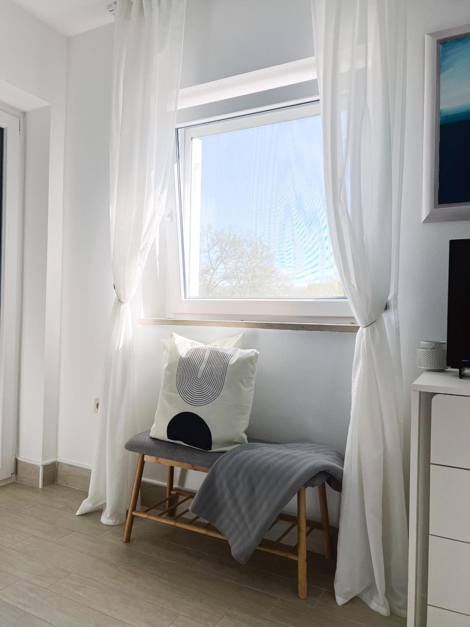 Modern Apartment In The Heart Of 니바이스 외부 사진